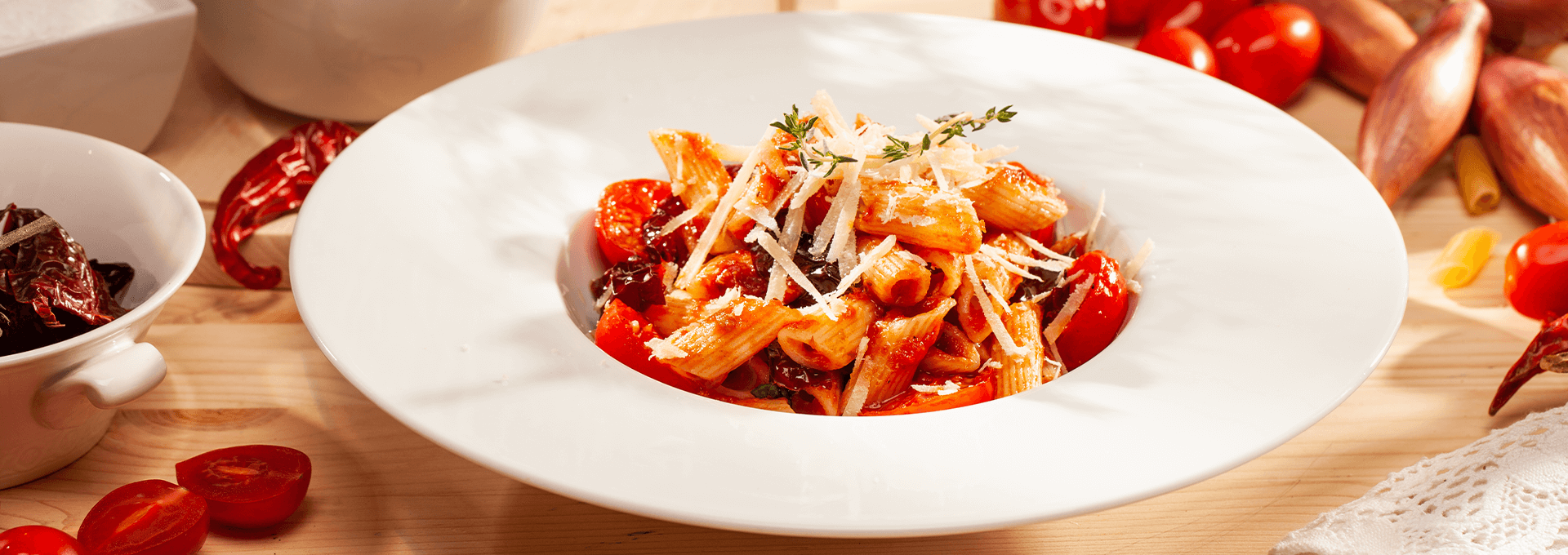 Пенне със сос Arrabbiata и скаморца Пенне със сос Arrabbiata и скаморца